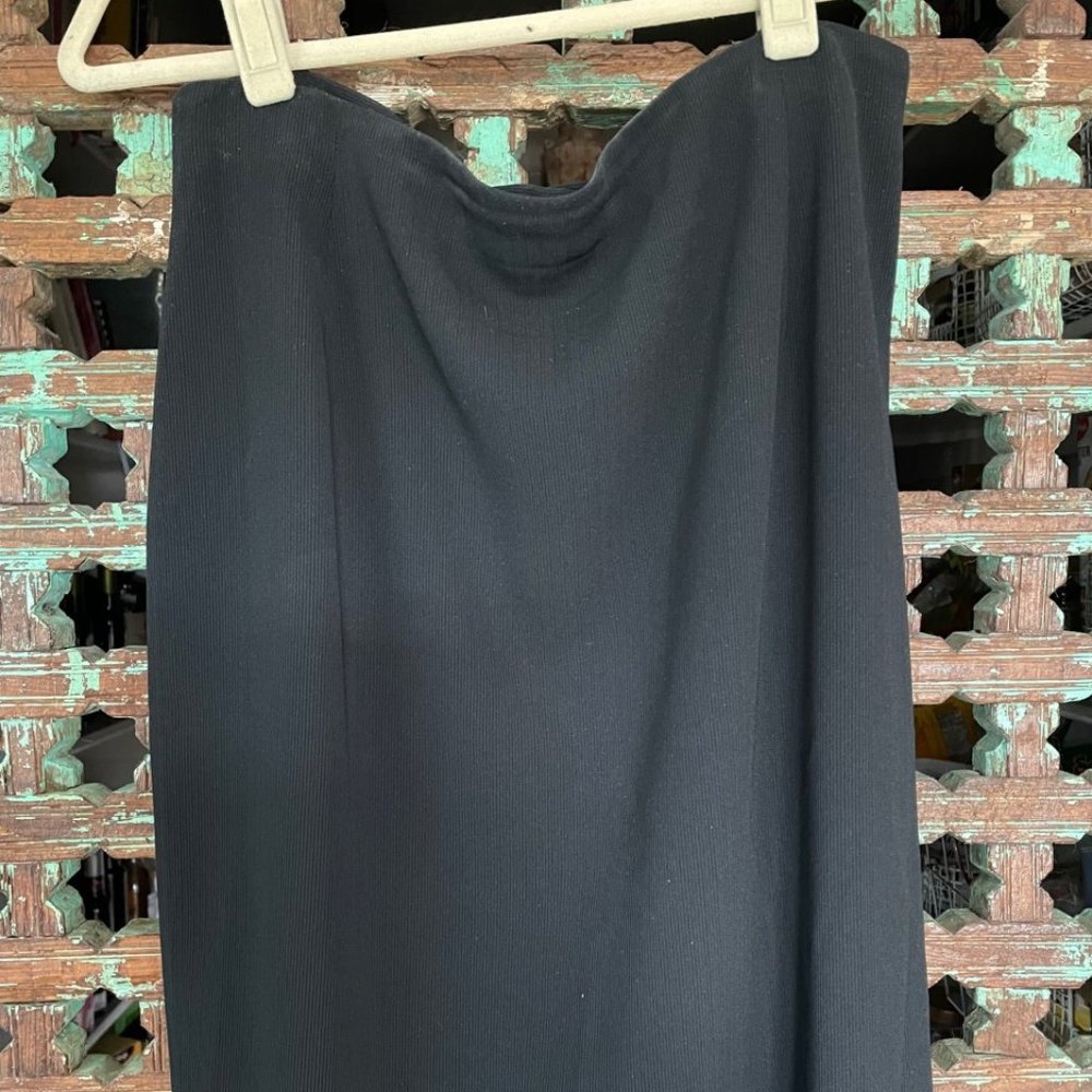 Black business skirt / suit skirt